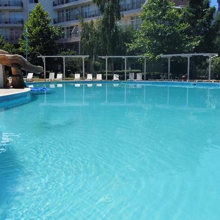 Yves 2 Bed Apart At Sun Village Sunny Beach Not Far Away From The Sea Esterno foto