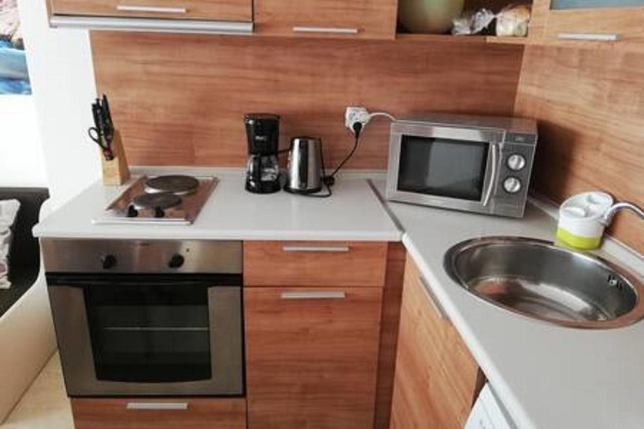 Yves 2 Bed Apart At Sun Village Sunny Beach Not Far Away From The Sea Esterno foto