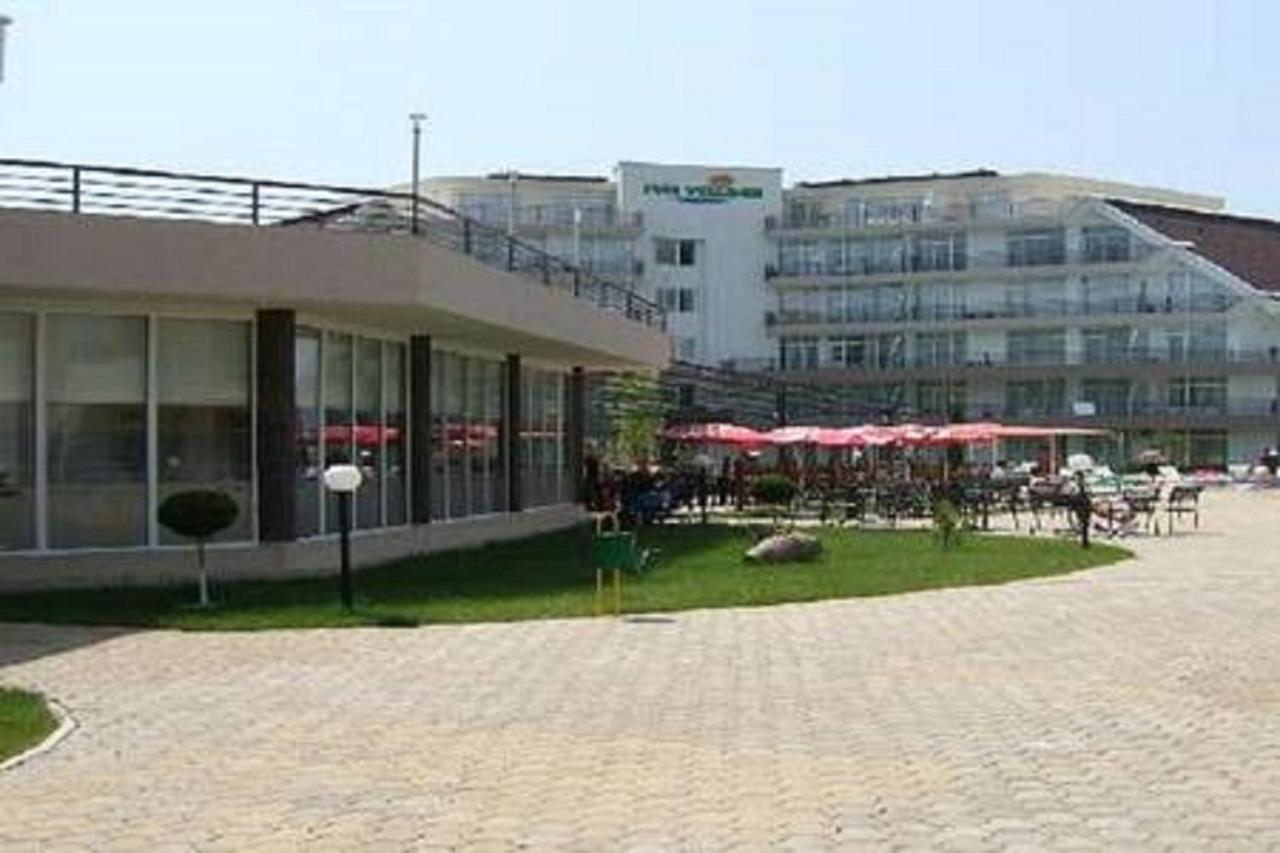 Yves 2 Bed Apart At Sun Village Sunny Beach Not Far Away From The Sea Esterno foto