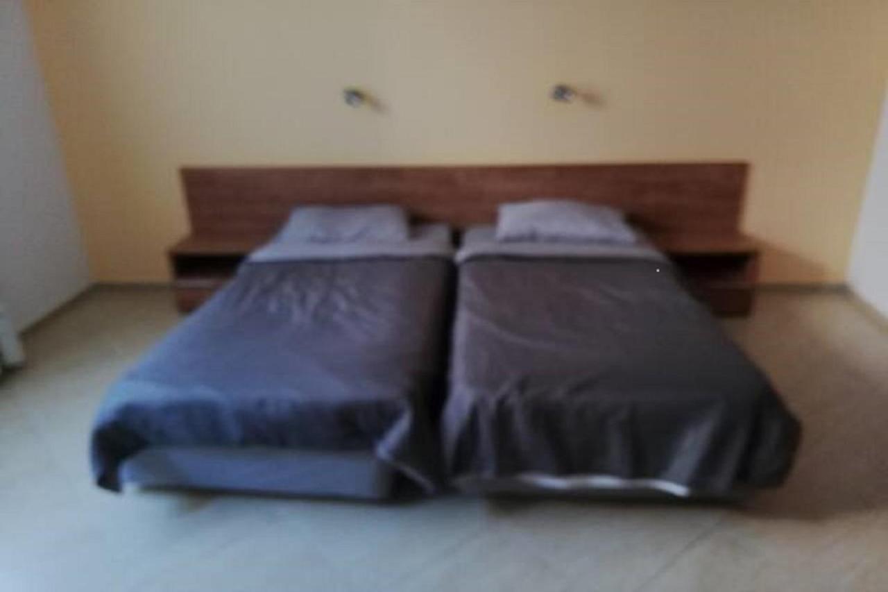 Yves 2 Bed Apart At Sun Village Sunny Beach Not Far Away From The Sea Esterno foto