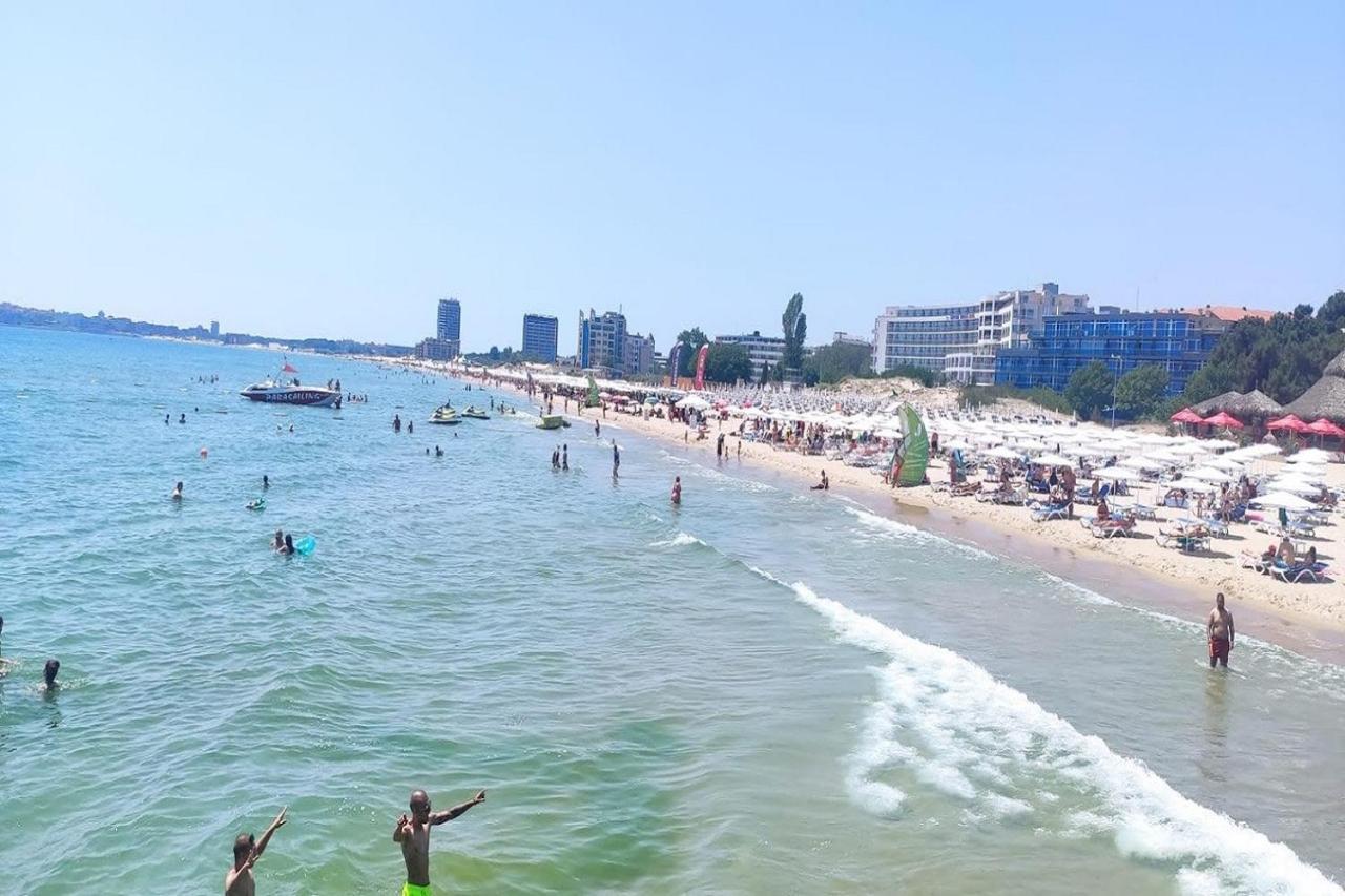 Yves 2 Bed Apart At Sun Village Sunny Beach Not Far Away From The Sea Esterno foto